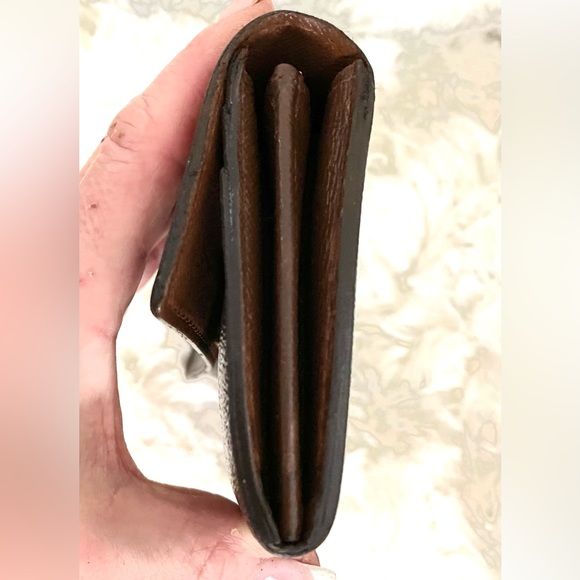 Authentic Louis Vuitton Sarah  Wallet💋 - Picture 4 of 13